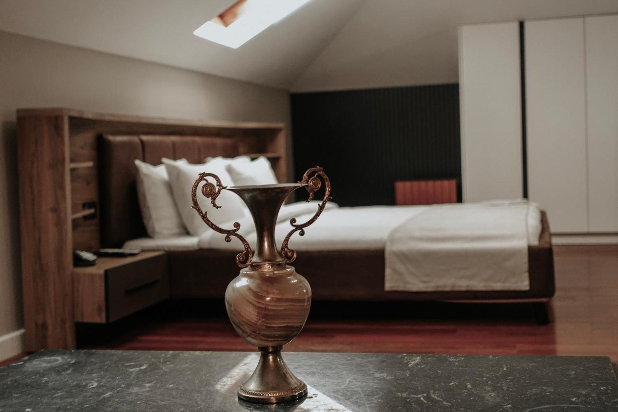 Residenza Monun Boutique Hotel Tirana Bagian luar foto