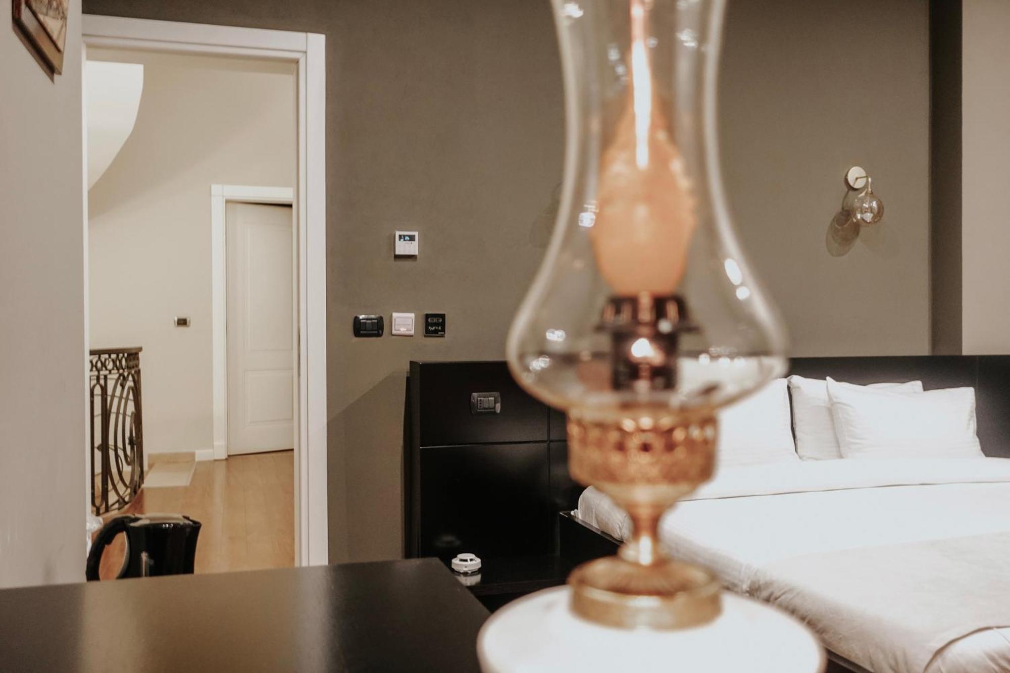 Residenza Monun Boutique Hotel Tirana Bagian luar foto