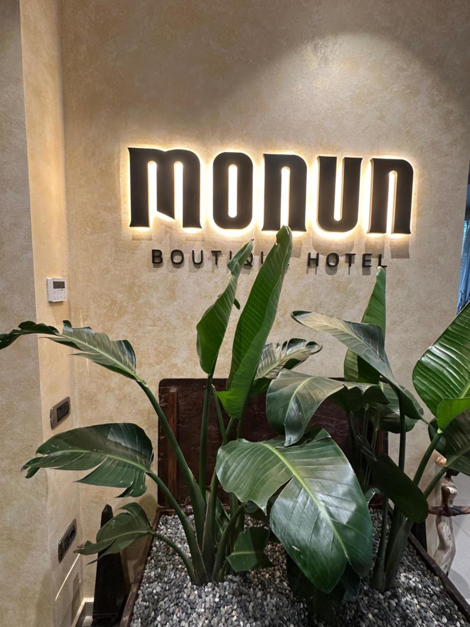 Residenza Monun Boutique Hotel Tirana Bagian luar foto