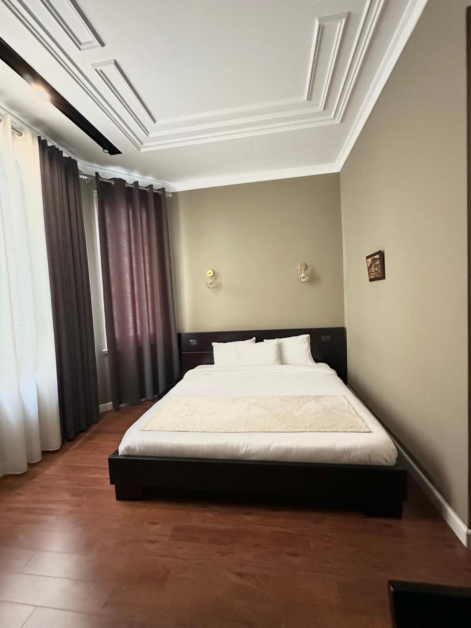 Residenza Monun Boutique Hotel Tirana Bagian luar foto