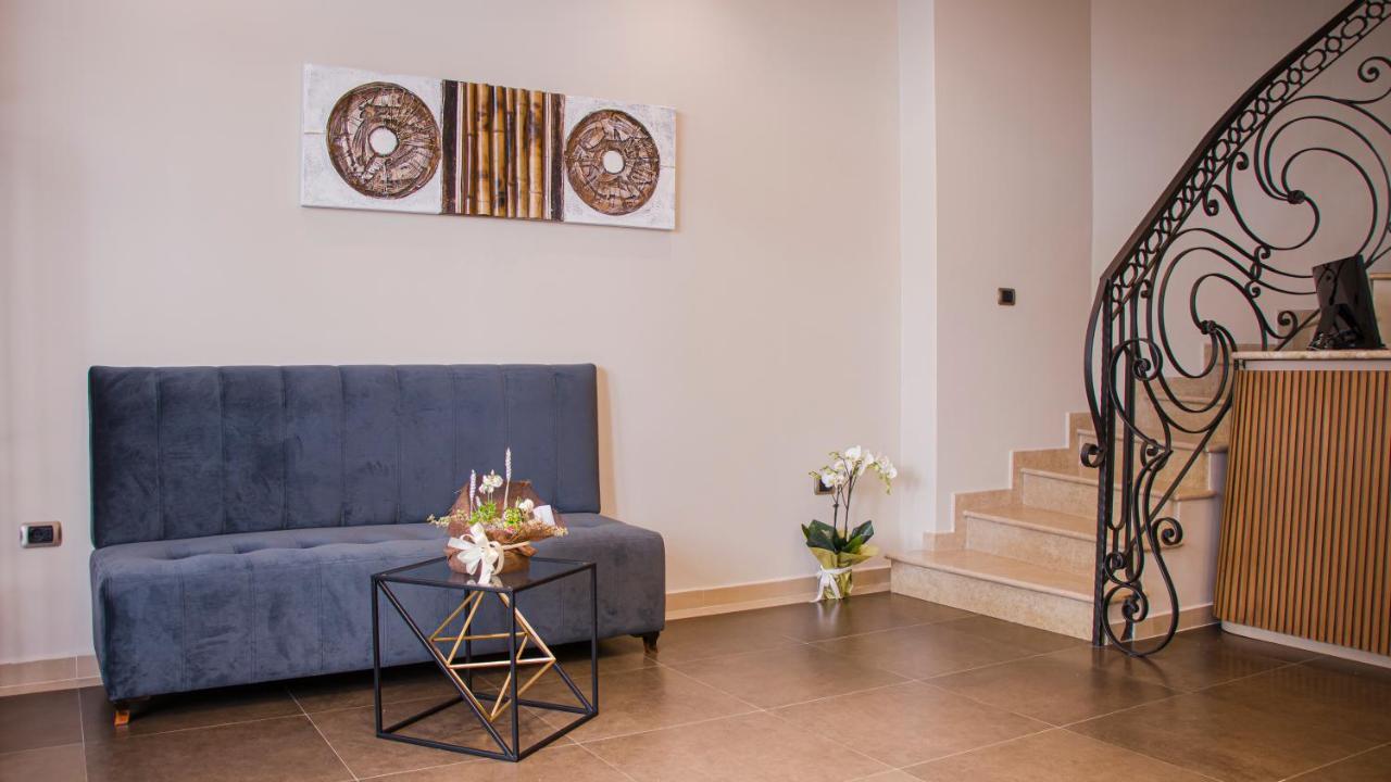 Residenza Monun Boutique Hotel Tirana Bagian luar foto